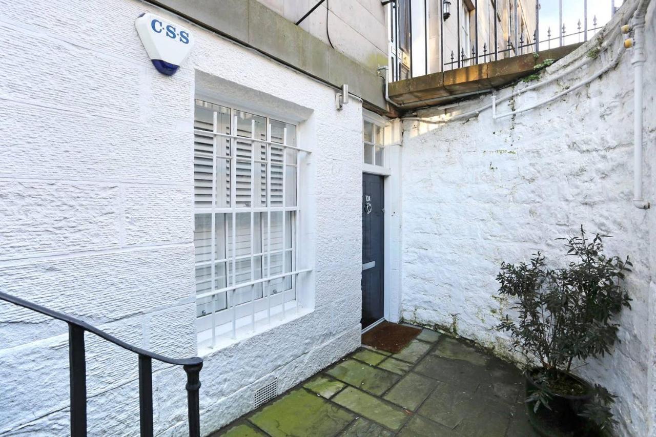 אדינבורו Joivy Vibrant Home Near Calton Hill מראה חיצוני תמונה